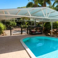 Gable Freestanding patio icon